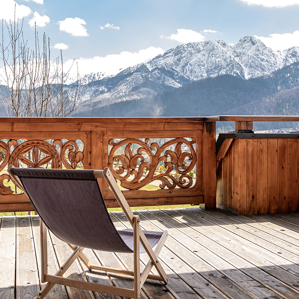 Wierchowa Chata Kościelisko Kasyno dom góralski z widokiem na Tatry 2